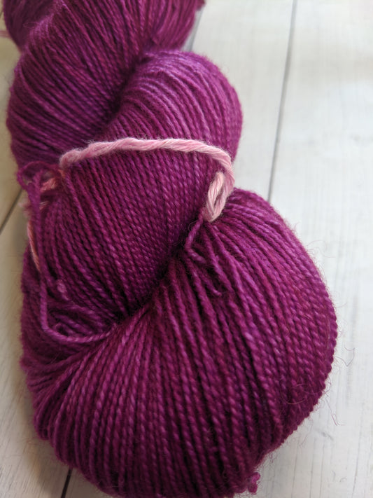 Radiant Orchid - (Discontinued) Delia 80/20