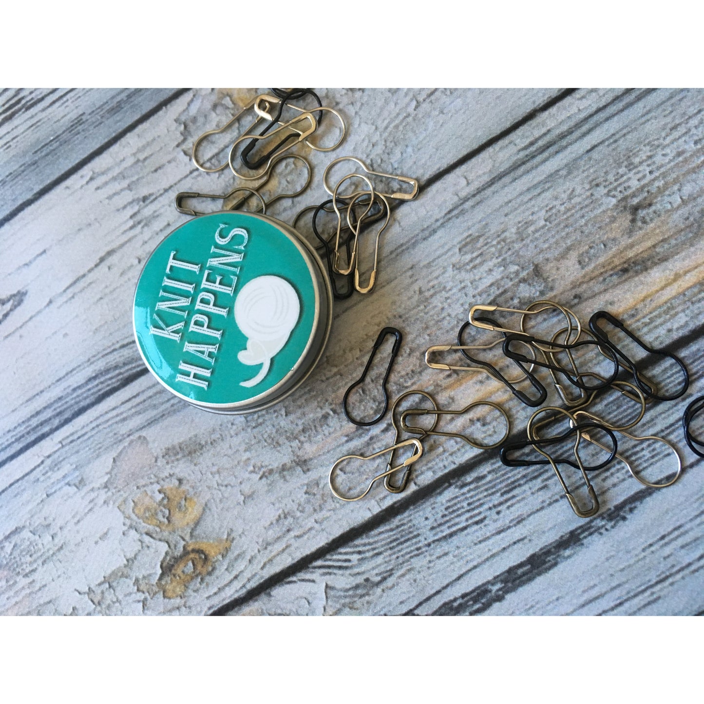30 stitch markers plus container | Knitting Notions