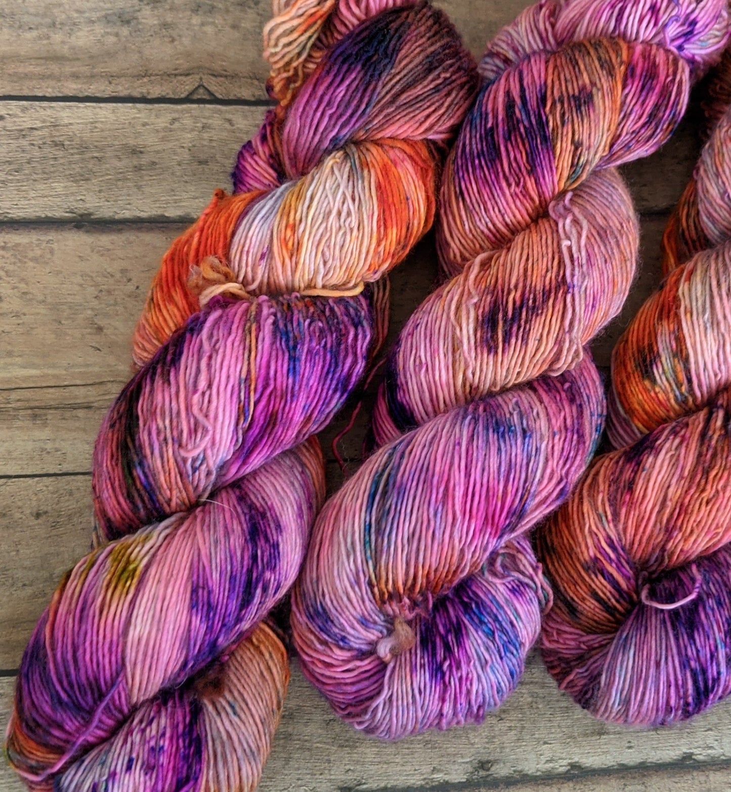 Sunset Lily - Doty Single Ply Yarn