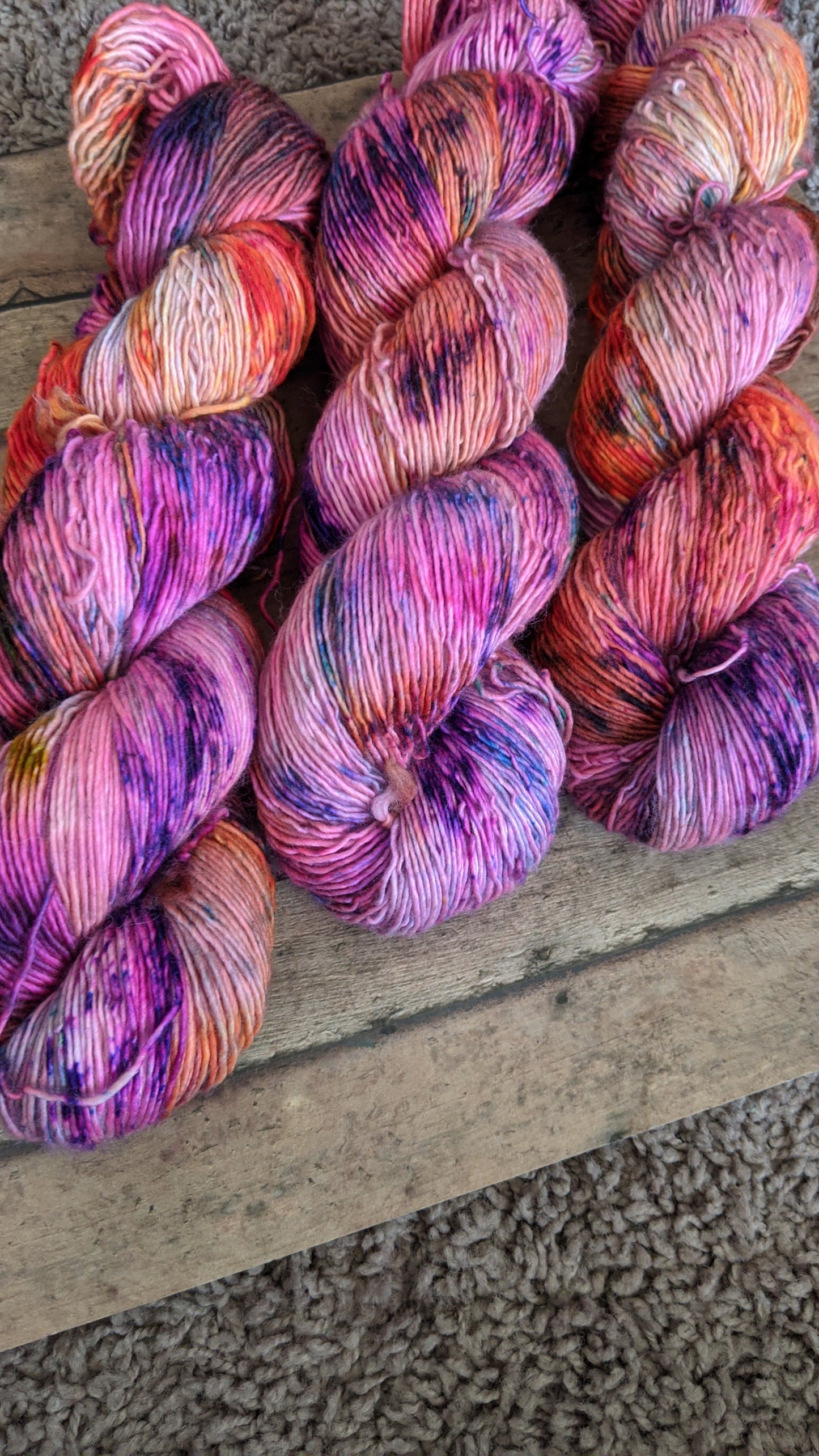 Sunset Lily - Doty Single Ply Yarn