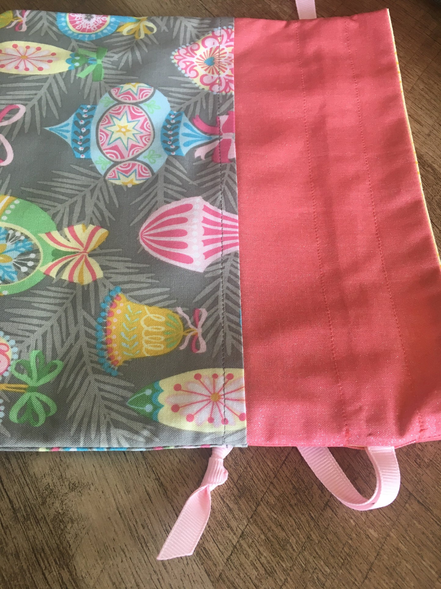 Sunshine and Bubble Gum Vintage Christmas Project Bag