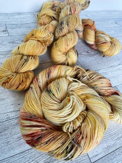 Mabel - Drizzy- Hand Dyed DK Yarn